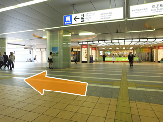京王線・小田急線「多摩センター」駅からのルート2